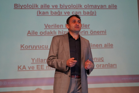 Koruyucu Aile ve Evlat Edinme Hizmet Modeli Bilgilendirme Eğitimi Gerçekleştirildi
