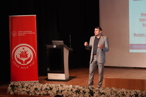 Koruyucu Aile ve Evlat Edinme Hizmet Modeli Bilgilendirme Eğitimi Gerçekleştirildi